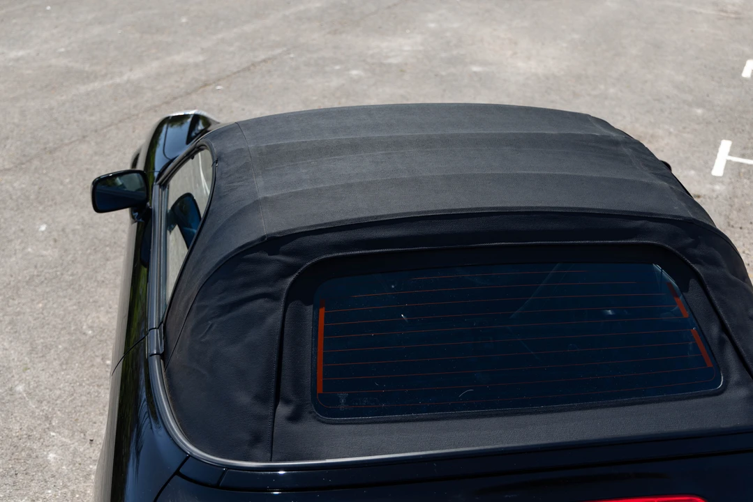 2004 Toyota MR2 Spyder/MR-S - Image 18 of 31