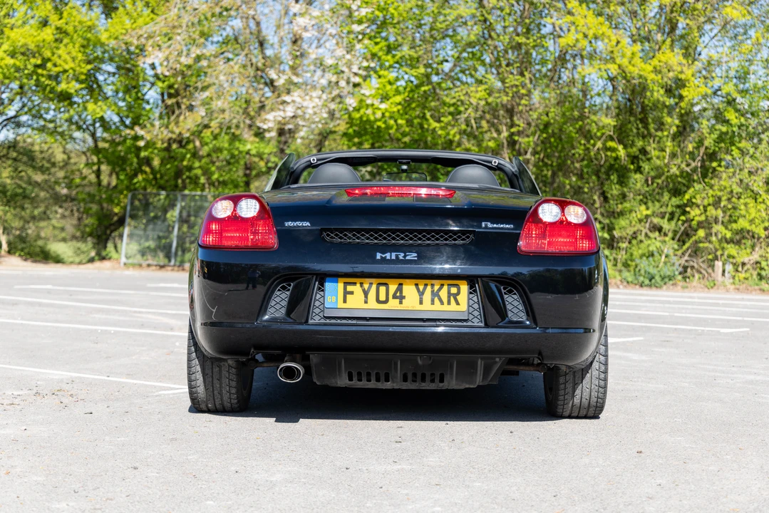 2004 Toyota MR2 Spyder/MR-S - Image 6 of 31