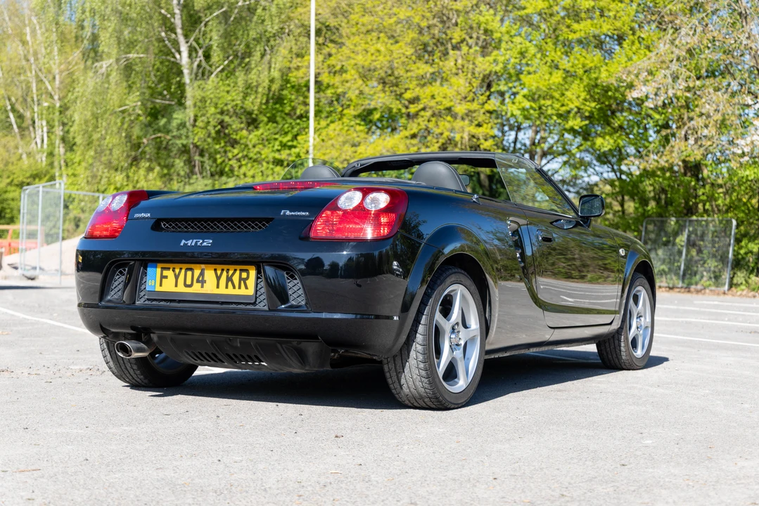 2004 Toyota MR2 Spyder/MR-S - Image 5 of 31