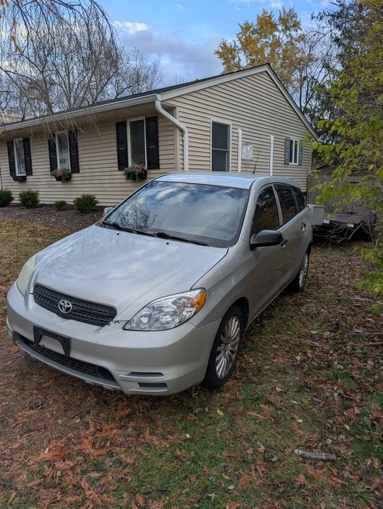 2004 Toyota Matrix 1st Gen - Image 2 of 5
