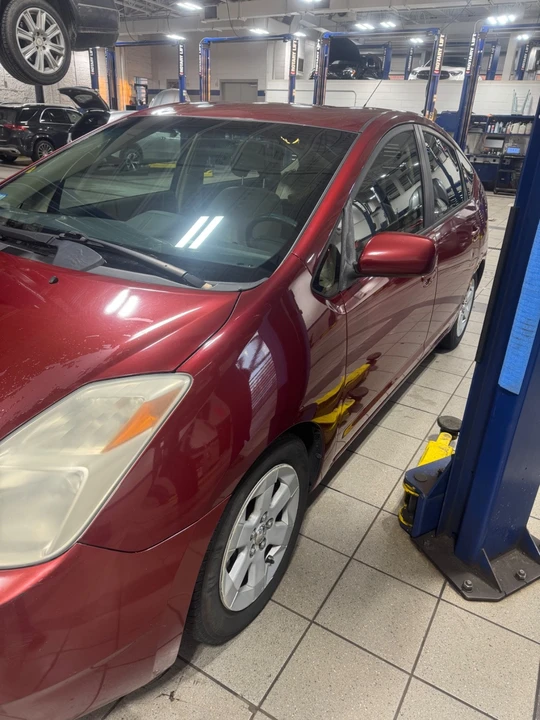 2004 Toyota Prius 2nd Gen - Image 2 of 19