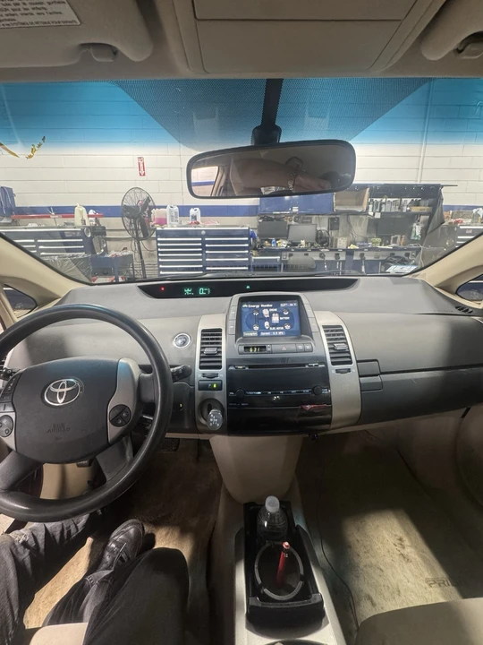 2004 Toyota Prius 2nd Gen - Image 14 of 18