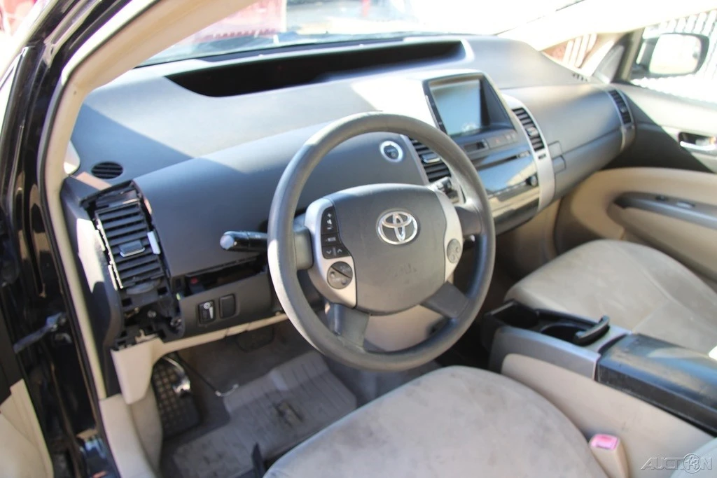 2004 Toyota Prius 2nd Gen - Image 14 of 21