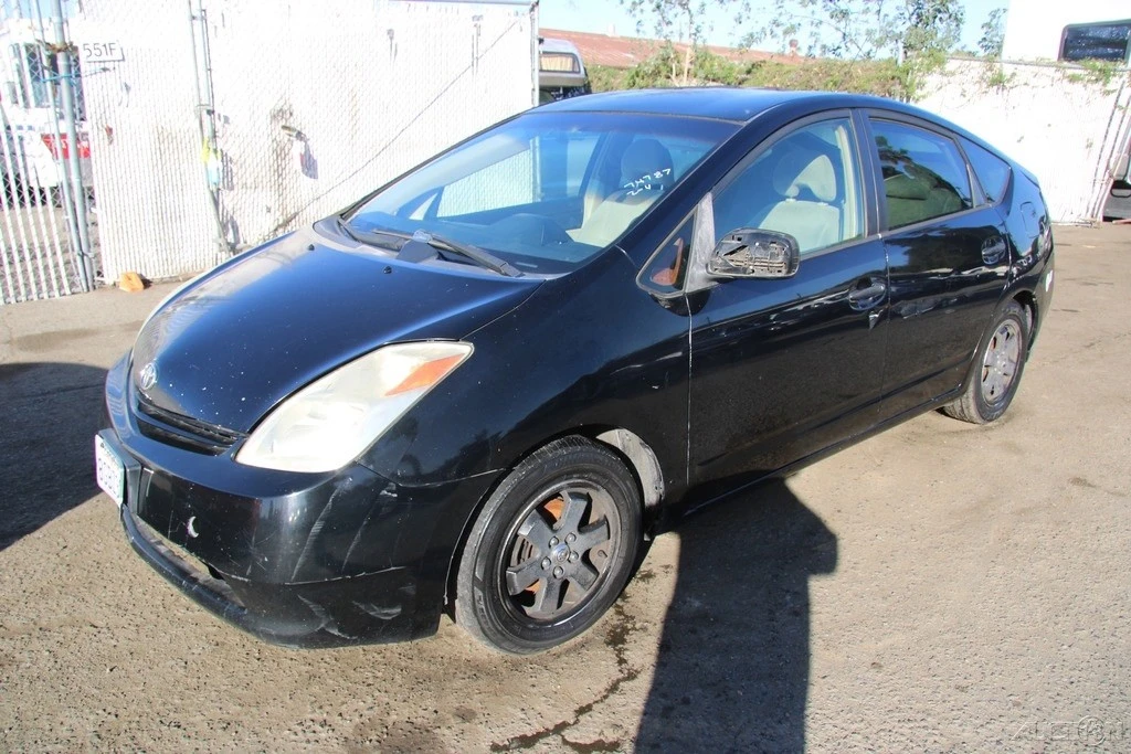 2004 Toyota Prius 2nd Gen - Image 2 of 21