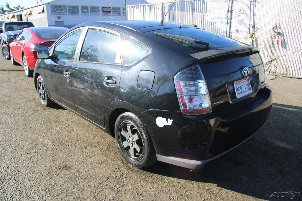 2004 Toyota Prius 2nd Gen - Image 4 of 21