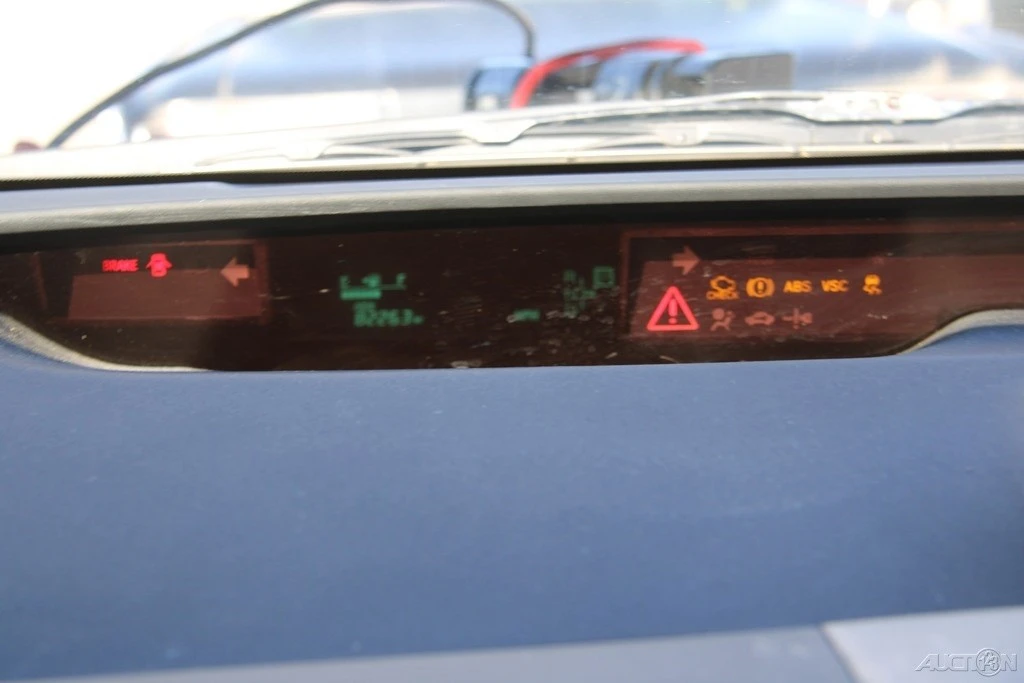 2004 Toyota Prius 2nd Gen - Image 16 of 21