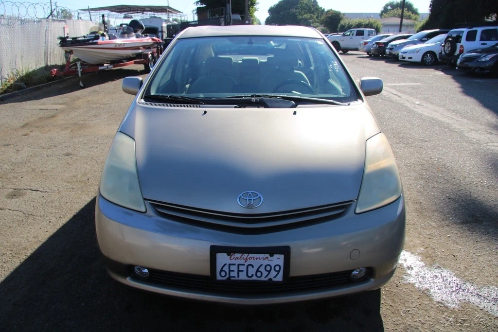 2004 Toyota Prius 2nd Gen - Image 11 of 21