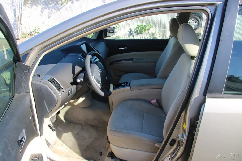 2004 Toyota Prius 2nd Gen - Image 14 of 21