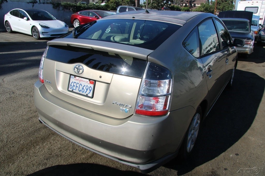 2004 Toyota Prius 2nd Gen - Image 7 of 21
