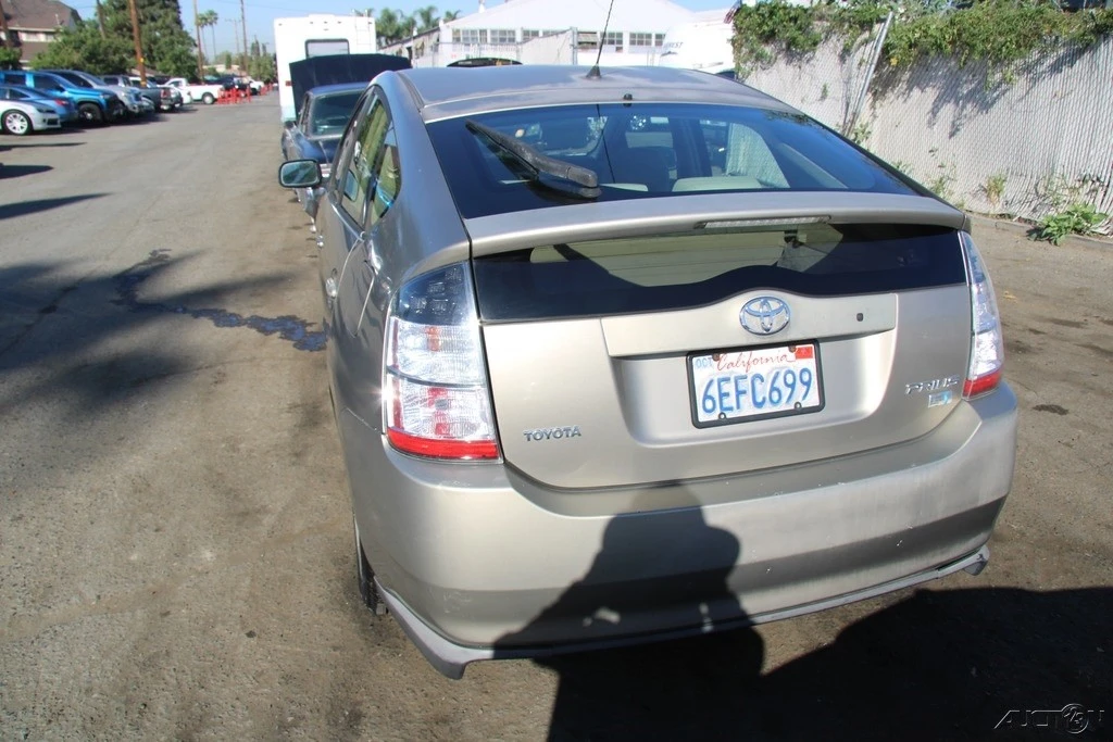2004 Toyota Prius 2nd Gen - Image 6 of 21