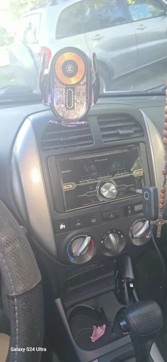 2004 Toyota RAV4 2nd Gen - Image 7 of 7