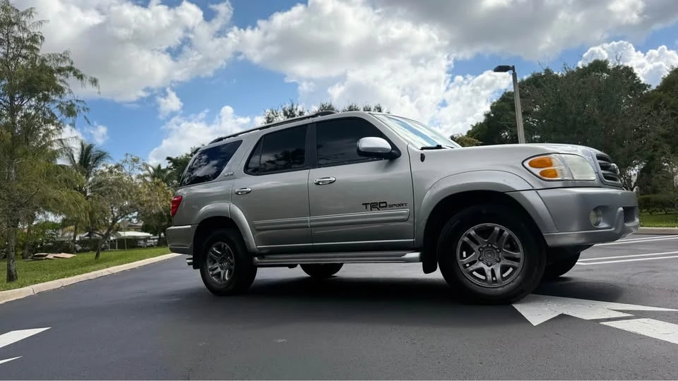 2004 Toyota Sequoia 1st Gen - Image 6 of 7