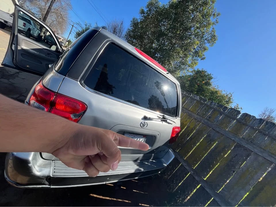 2004 Toyota Sequoia 1st Gen - Image 12 of 19
