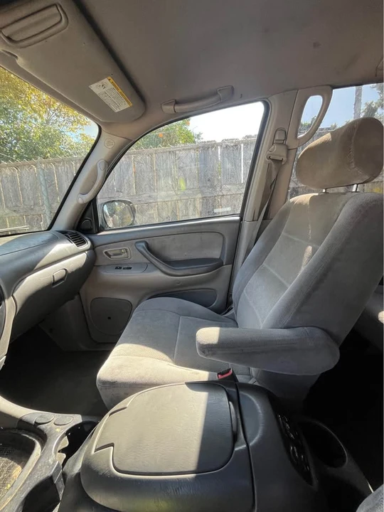 2004 Toyota Sequoia 1st Gen - Image 17 of 19