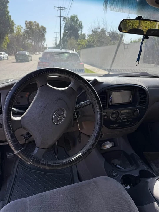 2004 Toyota Sequoia 1st Gen - Image 6 of 6