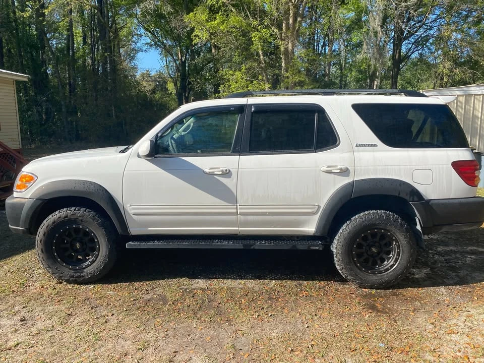 2004 Toyota Sequoia 1st Gen - Image 3 of 7