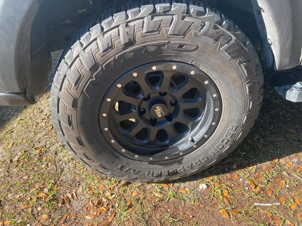 2004 Toyota Sequoia 1st Gen - Image 6 of 7