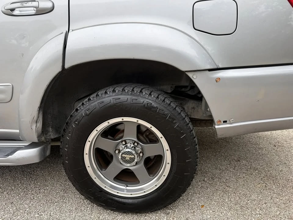 2004 Toyota Sequoia 1st Gen - Image 11 of 17