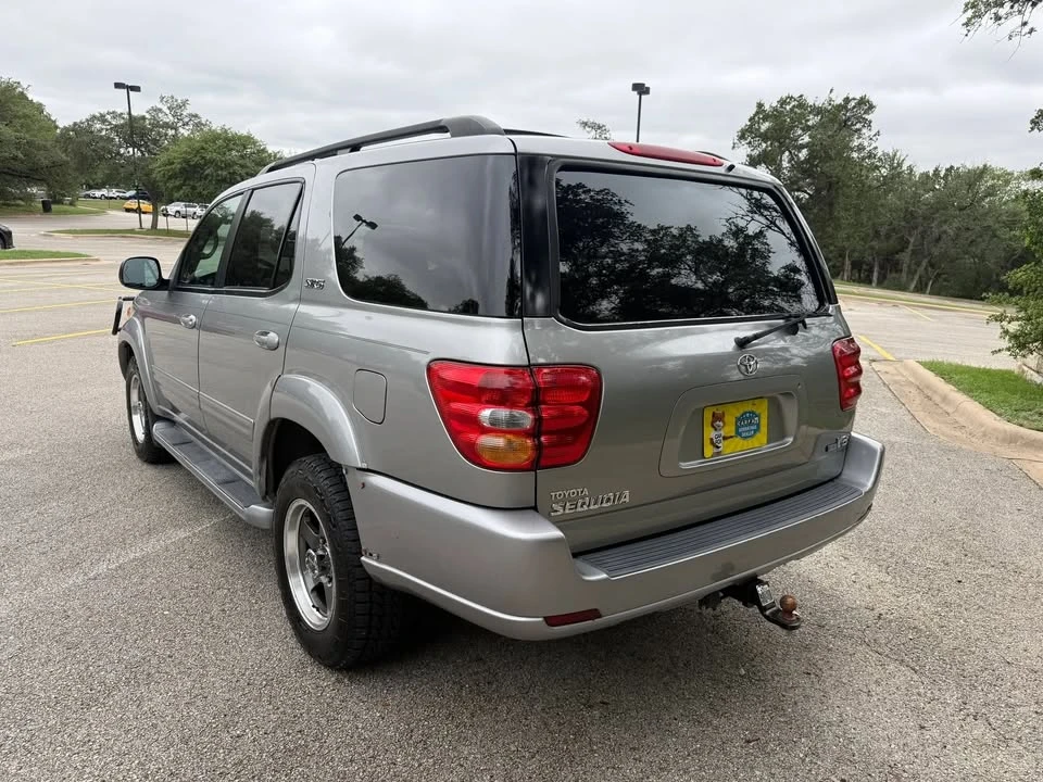 2004 Toyota Sequoia 1st Gen - Image 10 of 17
