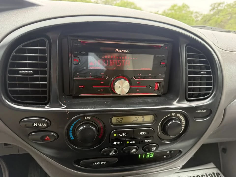 2004 Toyota Sequoia 1st Gen - Image 17 of 17