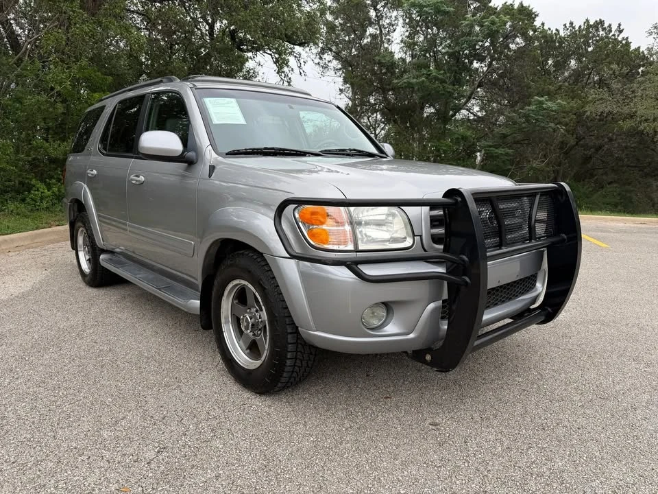2004 Toyota Sequoia 1st Gen - Image 4 of 17