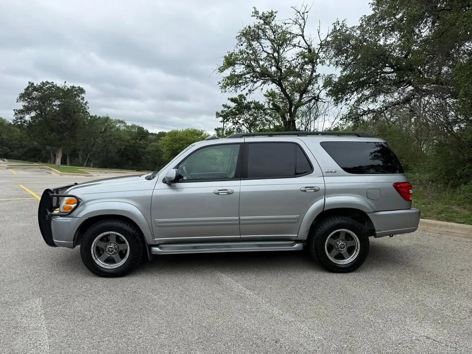 2004 Toyota Sequoia 1st Gen - Image 12 of 17