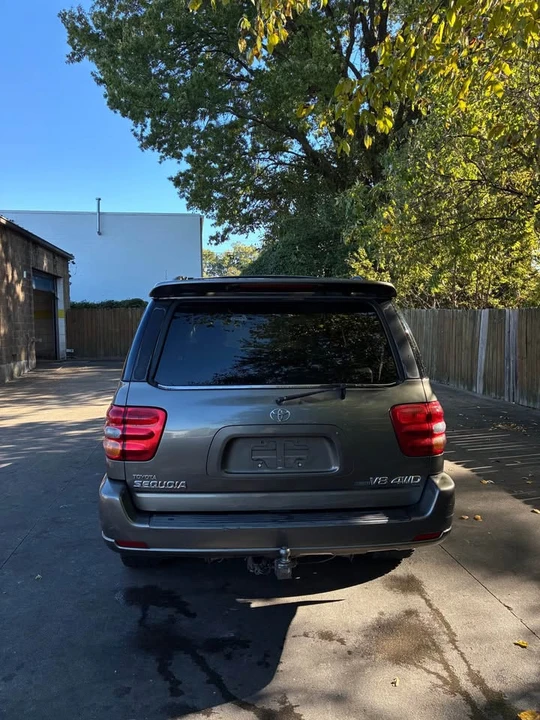 2004 Toyota Sequoia 1st Gen - Image 5 of 16