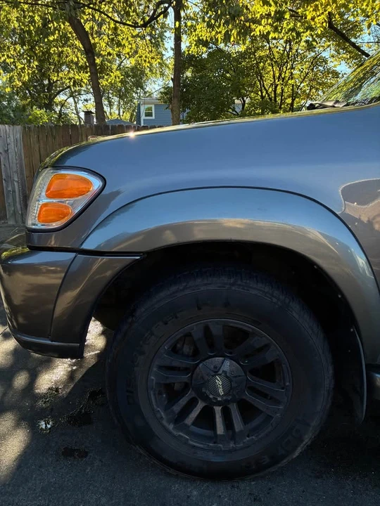 2004 Toyota Sequoia 1st Gen - Image 4 of 16