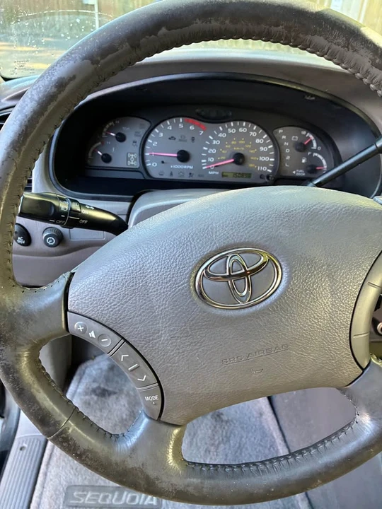 2004 Toyota Sequoia 1st Gen - Image 7 of 16