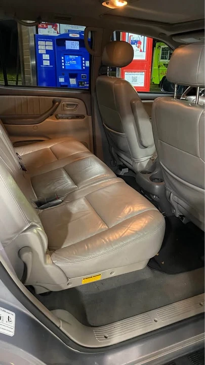 2004 Toyota Sequoia 1st Gen - Image 11 of 13