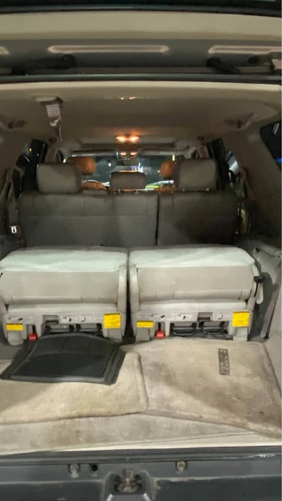 2004 Toyota Sequoia 1st Gen - Image 12 of 13
