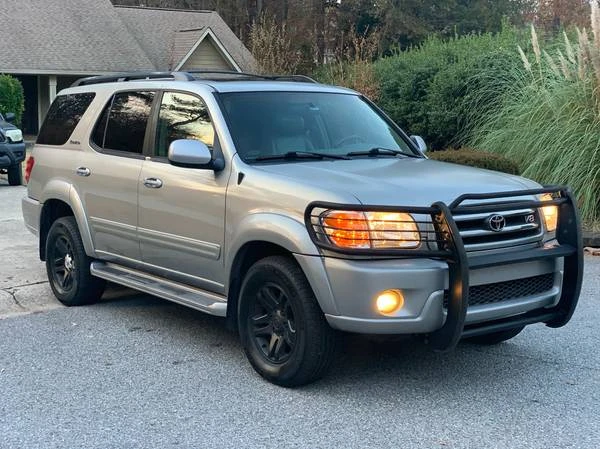2004 Toyota Sequoia 1st Gen - Image 2 of 13