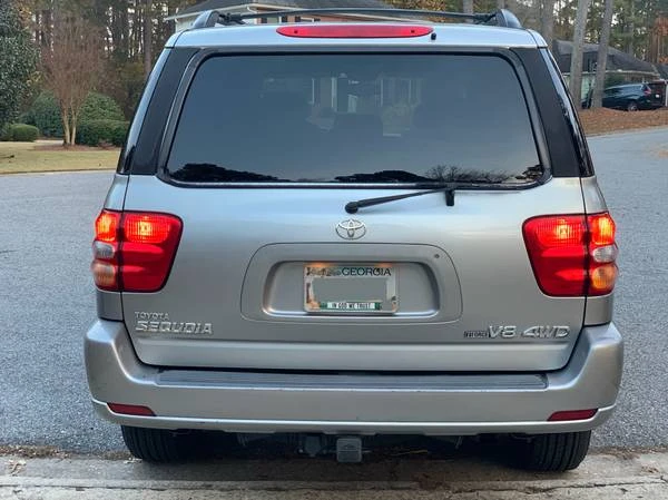 2004 Toyota Sequoia 1st Gen - Image 7 of 13
