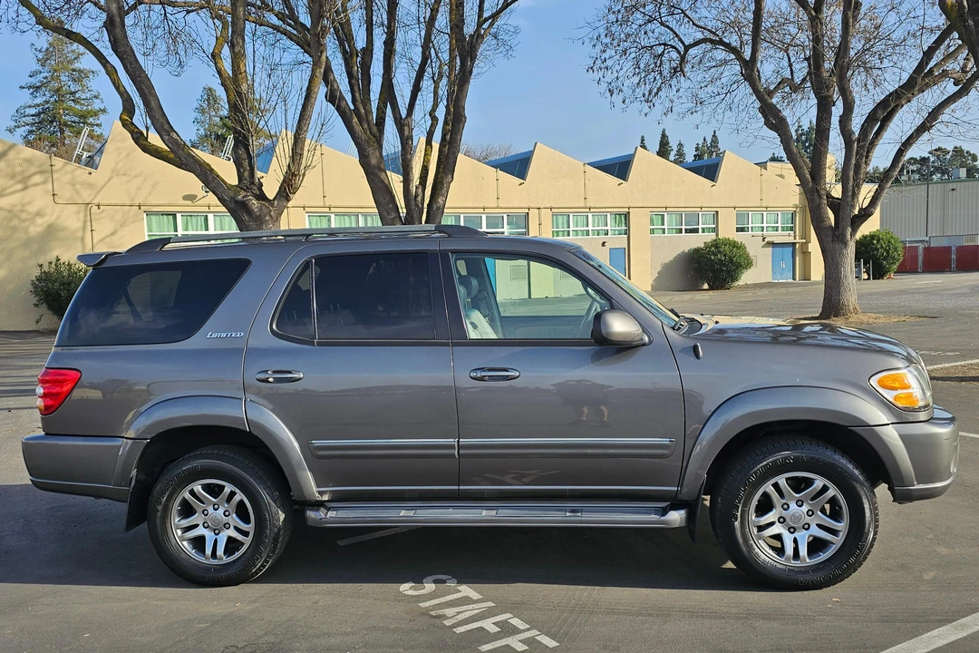 2004 Toyota Sequoia 1st Gen - Image 3 of 31