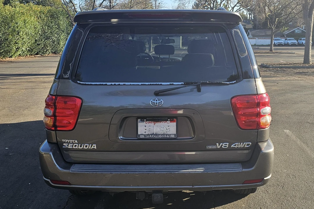 2004 Toyota Sequoia 1st Gen - Image 4 of 31