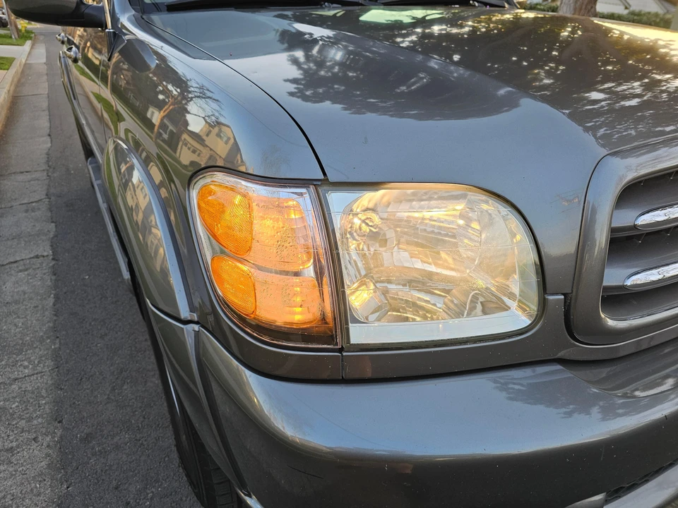 2004 Toyota Sequoia 1st Gen - Image 14 of 31