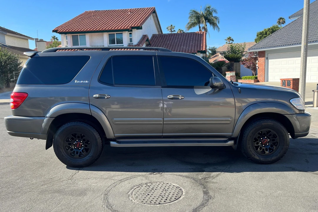 2004 Toyota Sequoia 1st Gen - Image 3 of 31
