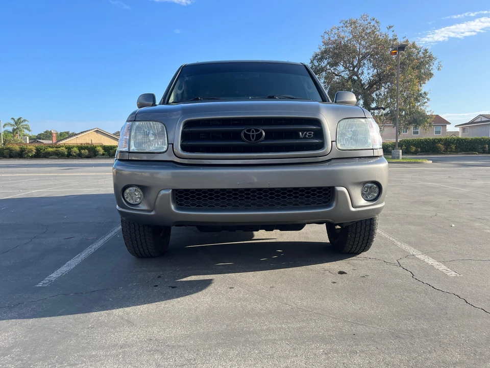 2004 Toyota Sequoia 1st Gen - Image 7 of 31