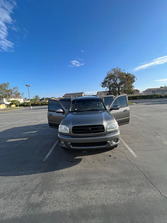 2004 Toyota Sequoia 1st Gen - Image 26 of 31