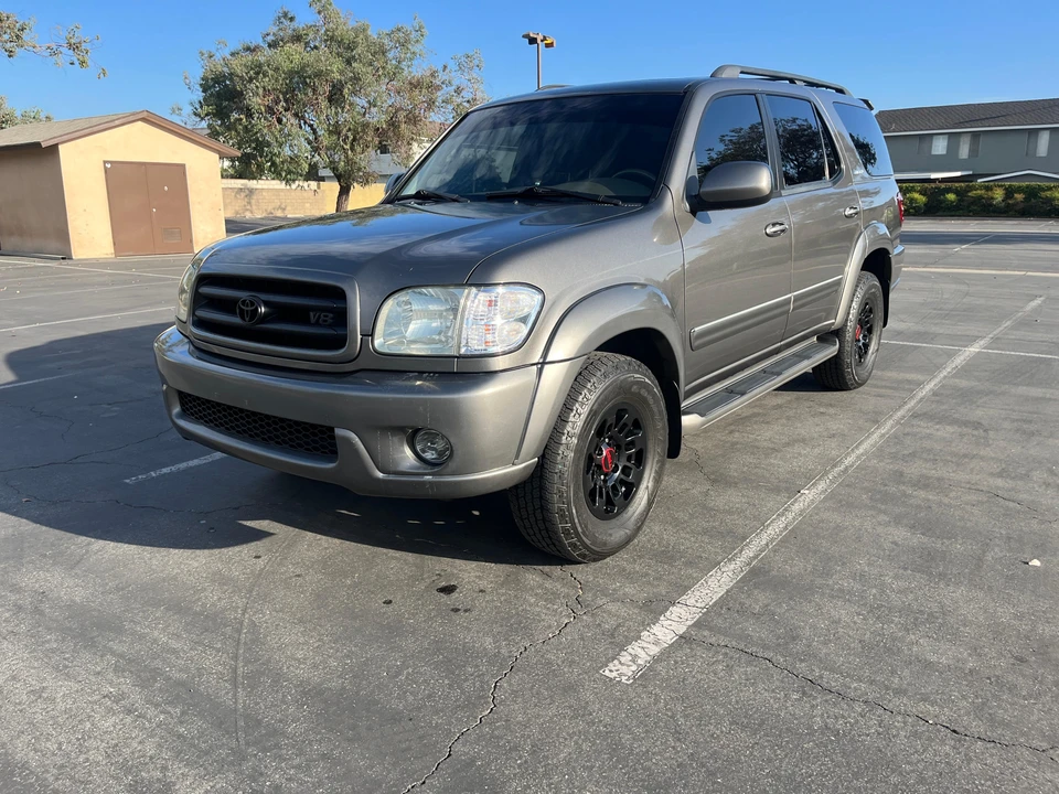 2004 Toyota Sequoia 1st Gen - Image 8 of 31