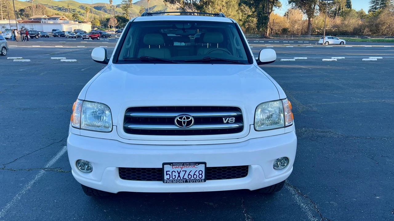 2004 Toyota Sequoia 1st Gen - Image 7 of 31