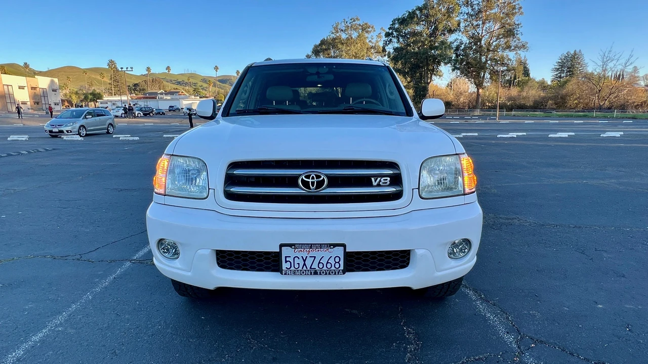 2004 Toyota Sequoia 1st Gen - Image 8 of 31