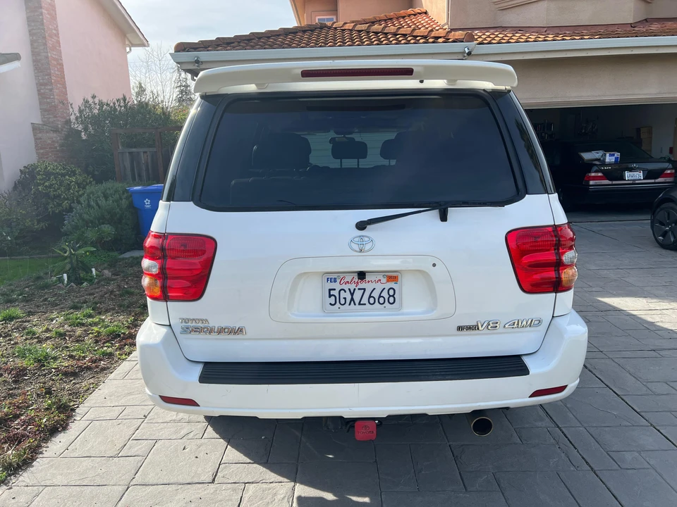 2004 Toyota Sequoia 1st Gen - Image 21 of 31