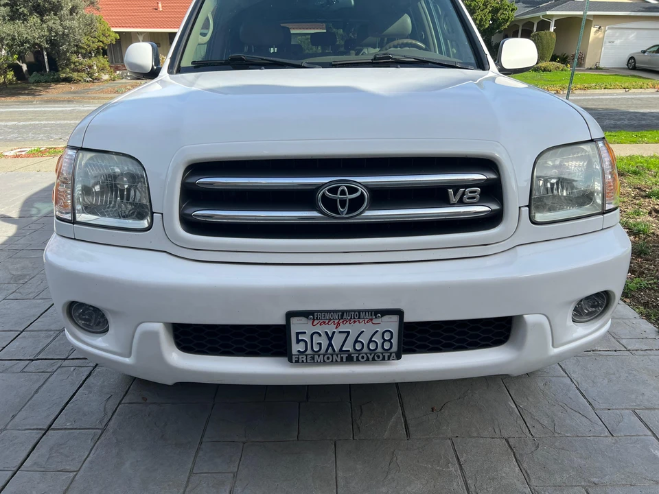 2004 Toyota Sequoia 1st Gen - Image 25 of 31