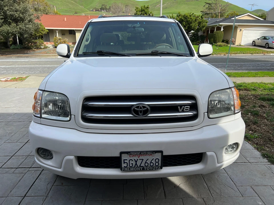 2004 Toyota Sequoia 1st Gen - Image 15 of 31