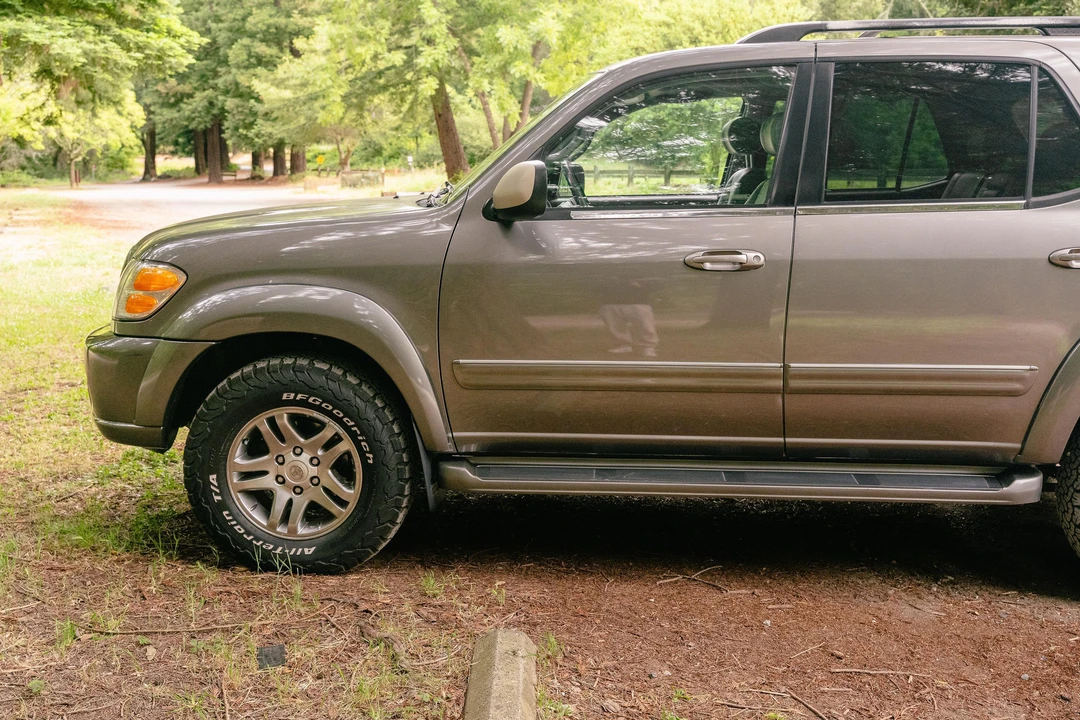 2004 Toyota Sequoia 1st Gen - Image 21 of 31