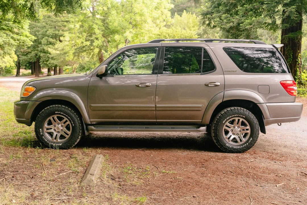 2004 Toyota Sequoia 1st Gen - Image 10 of 31