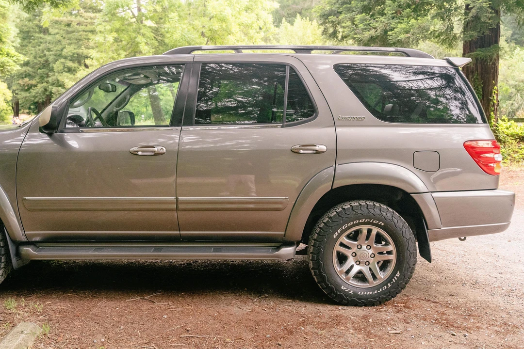 2004 Toyota Sequoia 1st Gen - Image 22 of 31