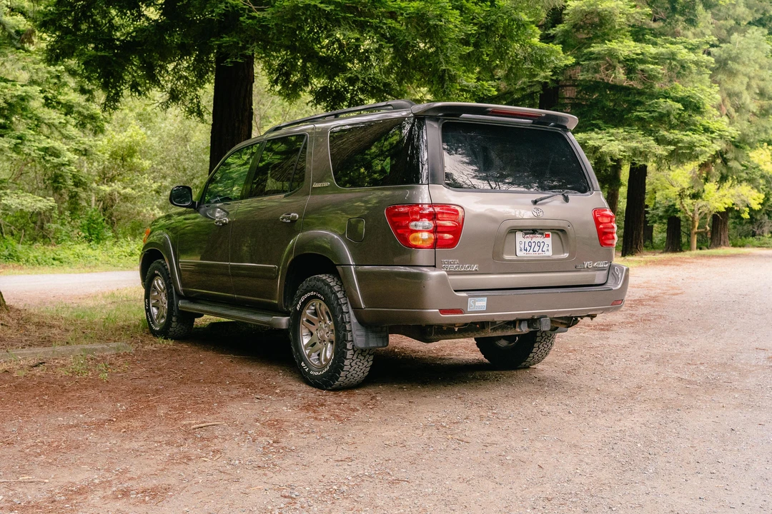 2004 Toyota Sequoia 1st Gen - Image 11 of 31