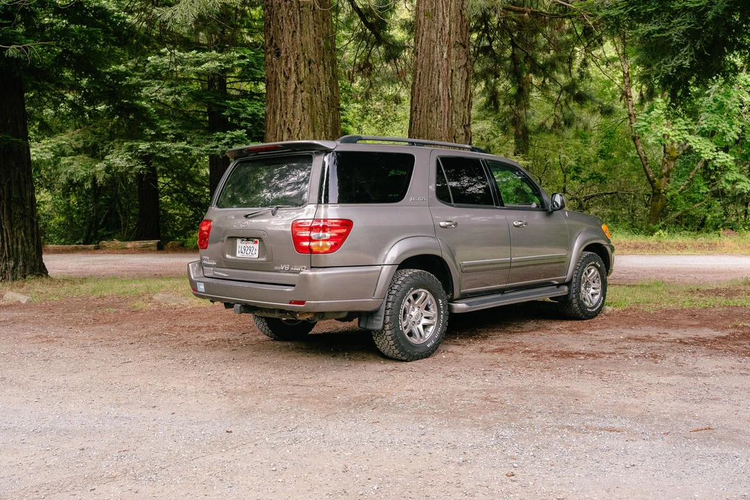 2004 Toyota Sequoia 1st Gen - Image 13 of 31